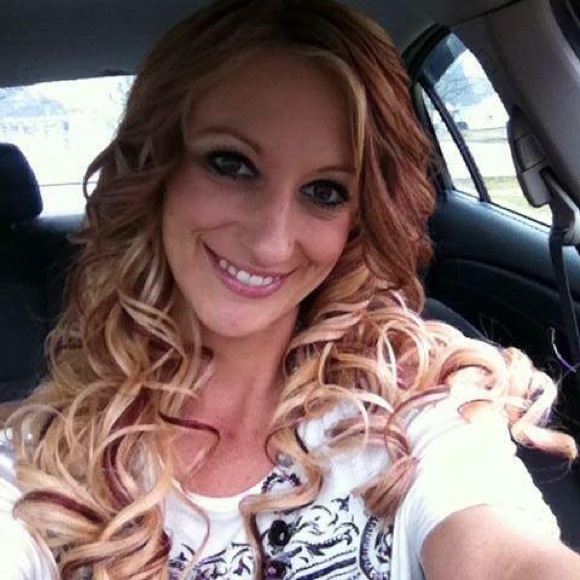 Meet your Posher, Aleasha - Picture 2 of 2